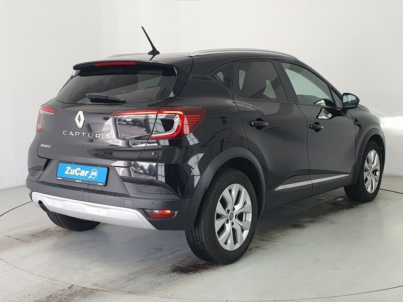 More views of Renault Captur