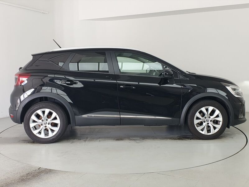 More views of Renault Captur