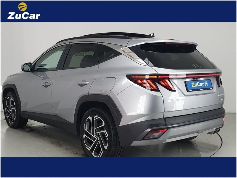 More views of Hyundai Tucson