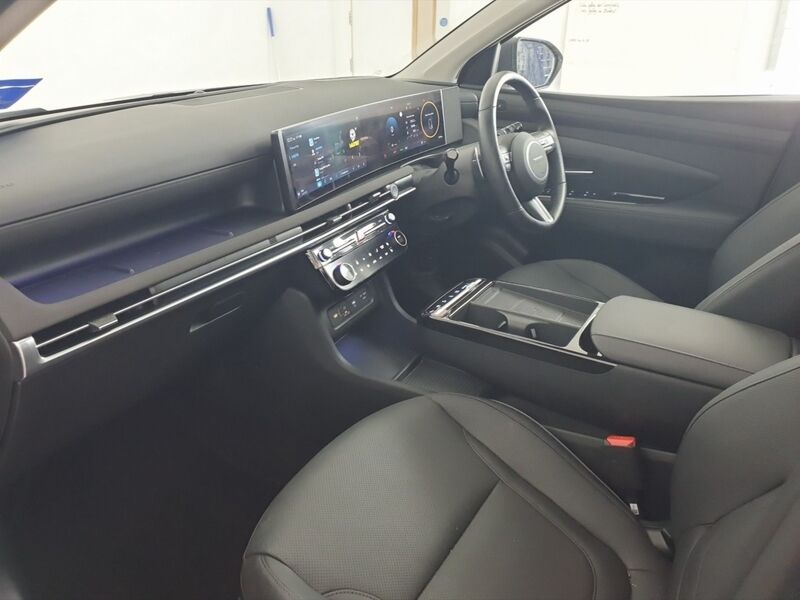 More views of Hyundai Tucson