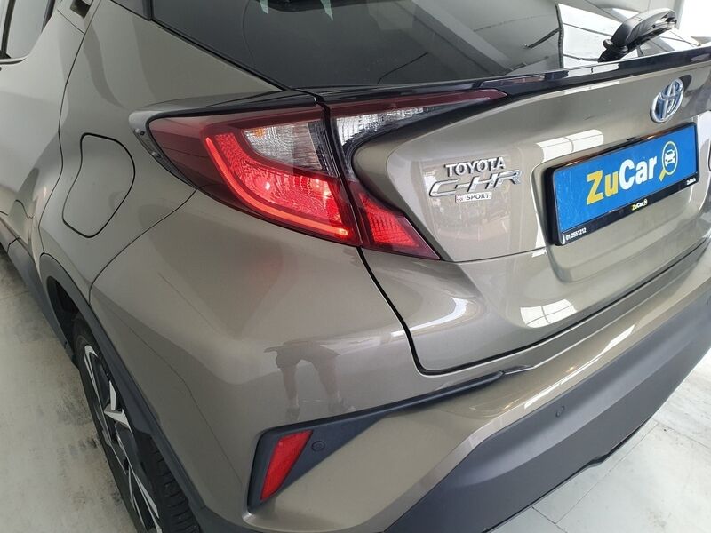 More views of Toyota C-HR
