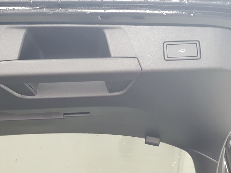 More views of Volkswagen ID.5