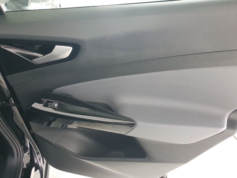More views of Volkswagen ID.5