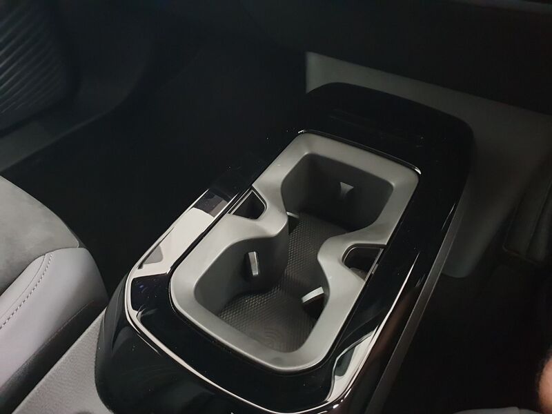 More views of Volkswagen ID.5