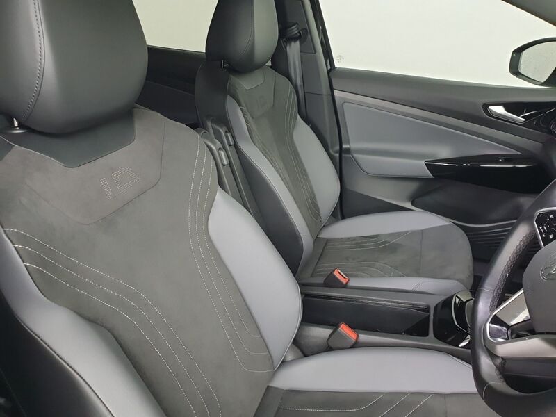 More views of Volkswagen ID.5