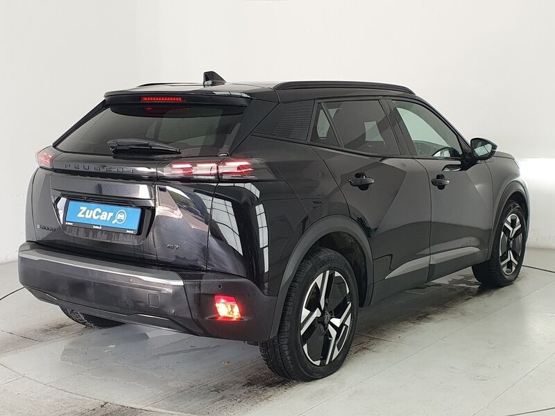 More views of Peugeot 2008
