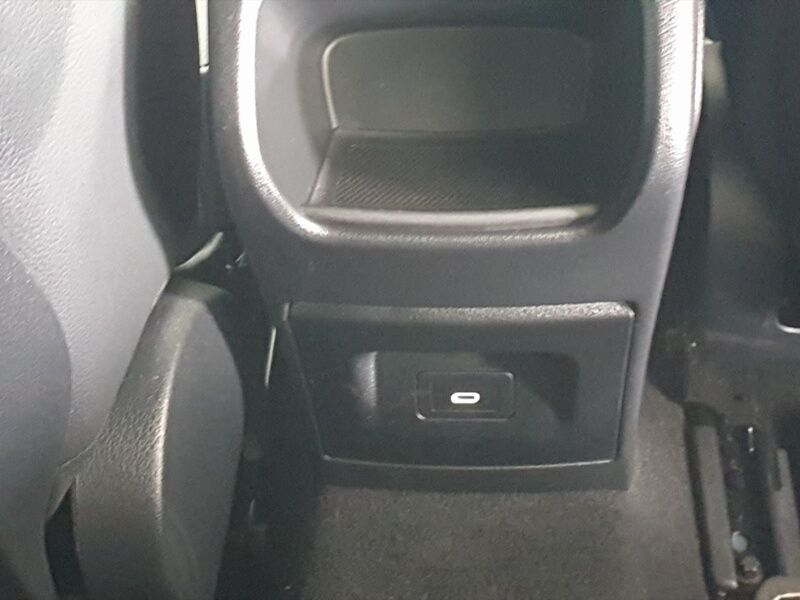 More views of Mercedes-Benz CLA