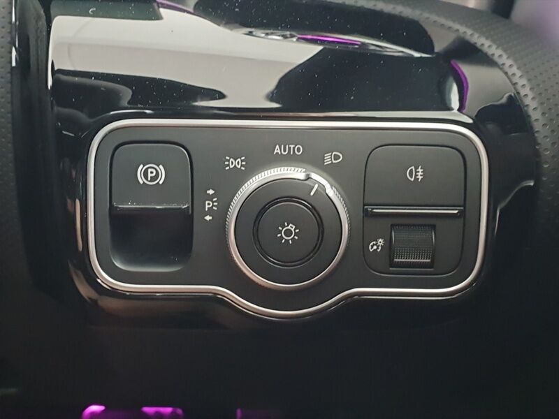 More views of Mercedes-Benz CLA