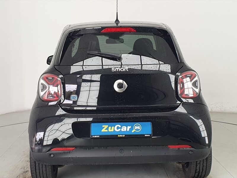 More views of Smart Forfour
