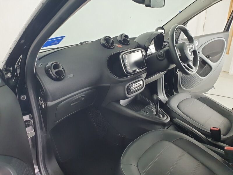 More views of Smart Forfour