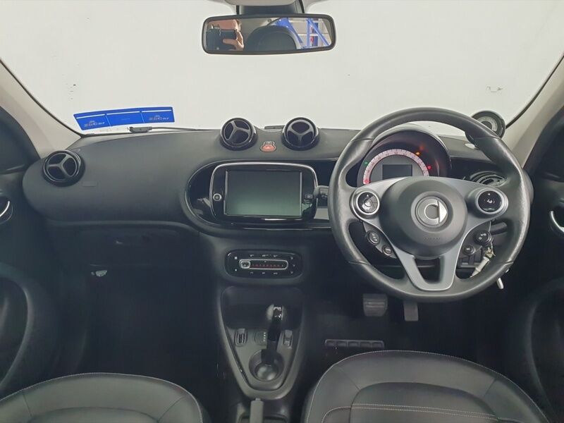 More views of Smart Forfour