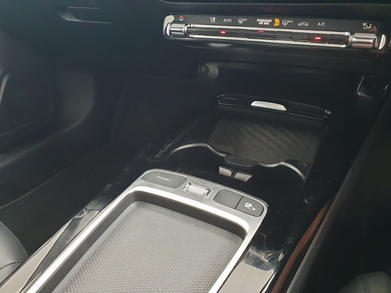More views of Mercedes-Benz CLA
