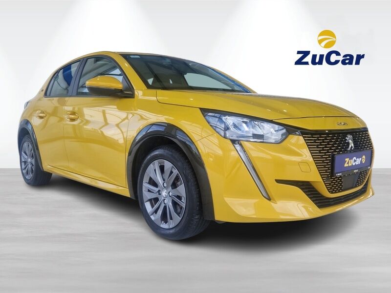 More views of Peugeot 208