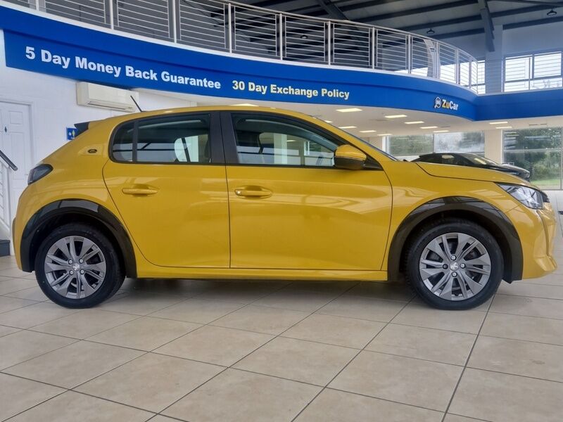 More views of Peugeot 208
