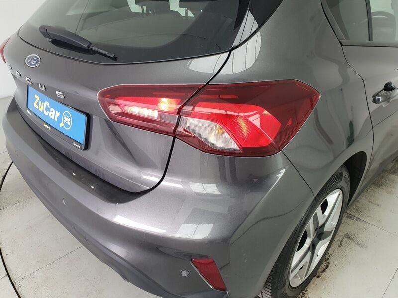 More views of Ford Focus