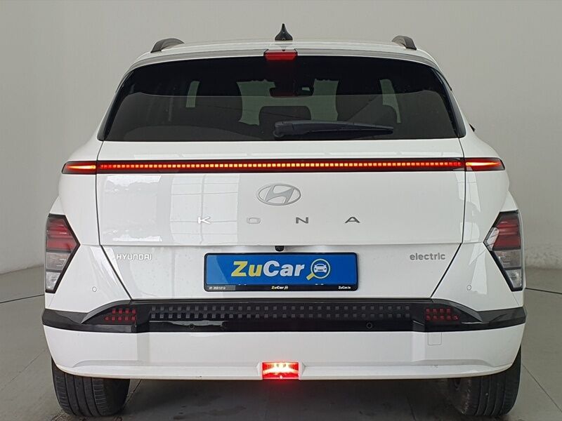 More views of Hyundai KONA