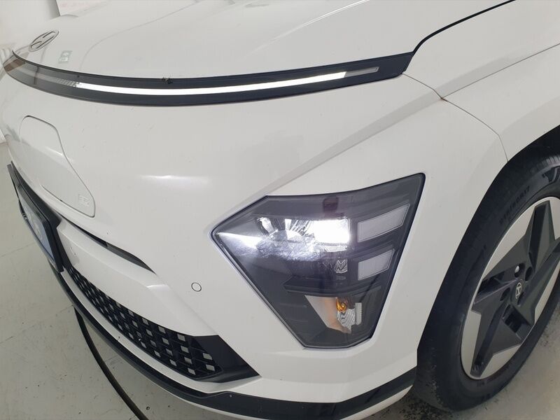 More views of Hyundai KONA