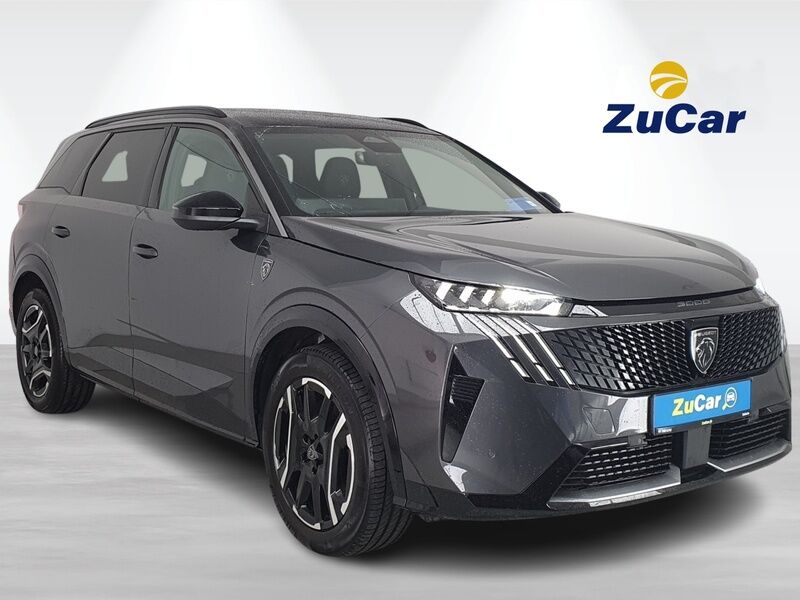 More views of Peugeot 5008