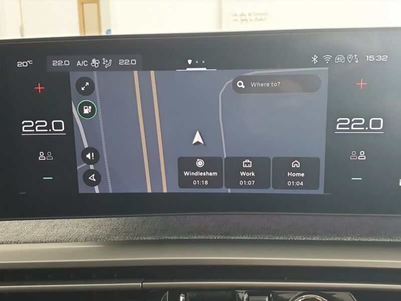 More views of Peugeot 5008