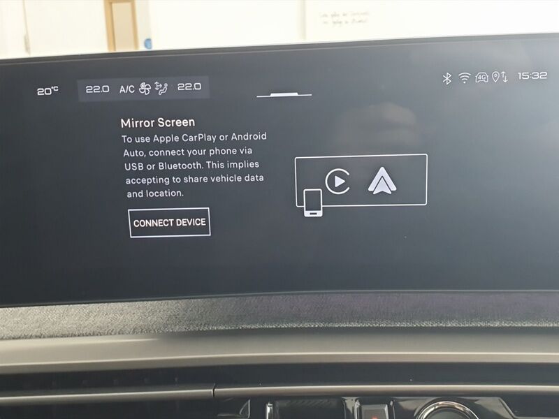 More views of Peugeot 5008