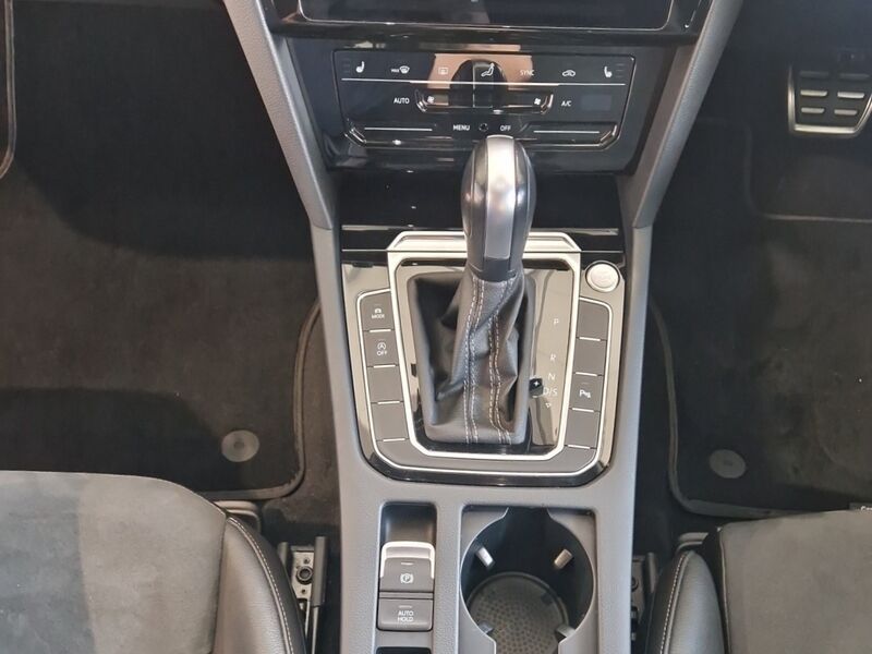 More views of Volkswagen Arteon