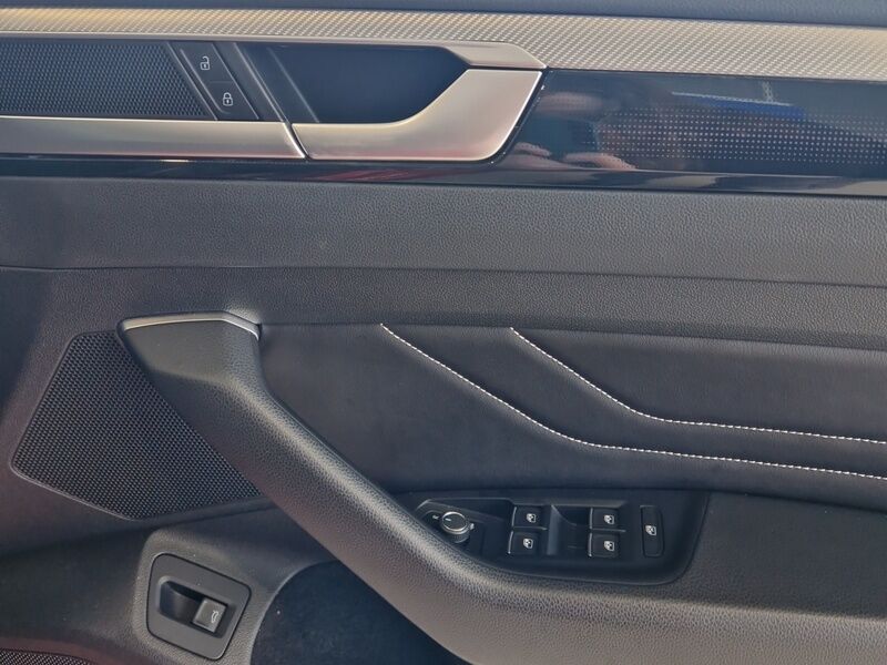 More views of Volkswagen Arteon