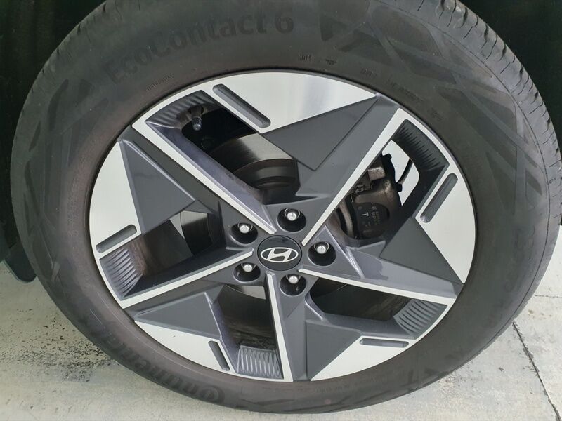 More views of Hyundai Tucson