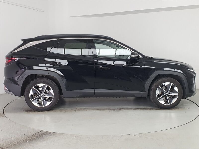 More views of Hyundai Tucson