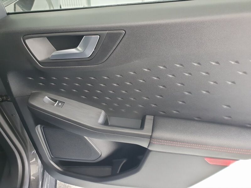More views of Ford Kuga