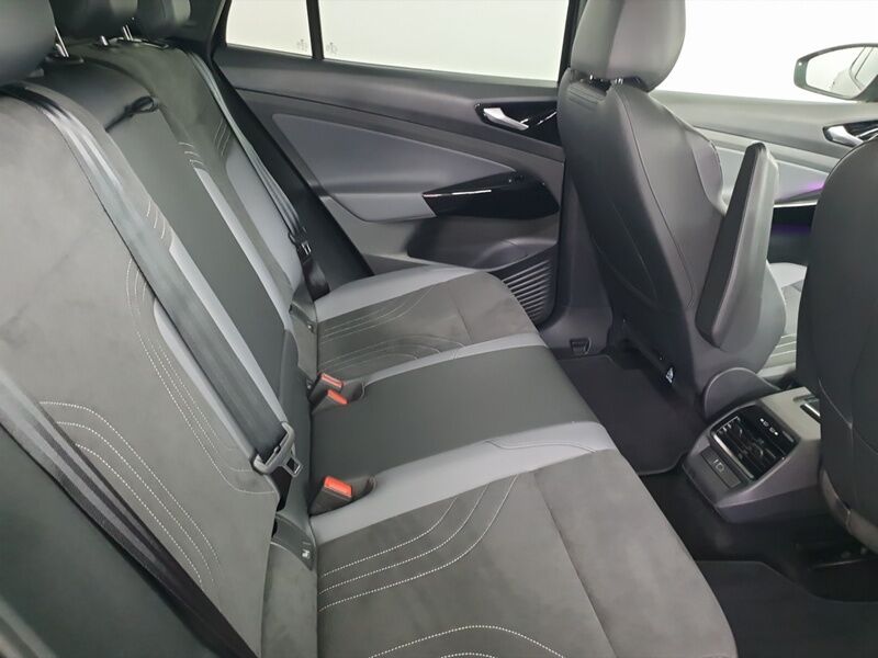 More views of Volkswagen ID.4