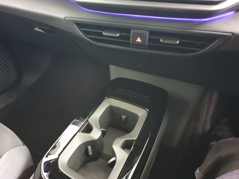More views of Volkswagen ID.4