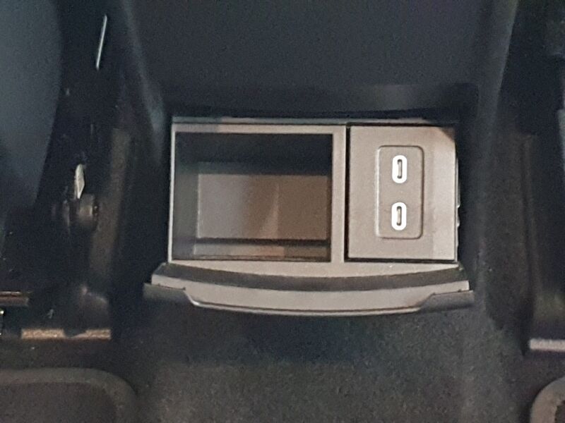 More views of Mercedes-Benz EQA