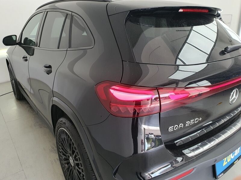 More views of Mercedes-Benz EQA