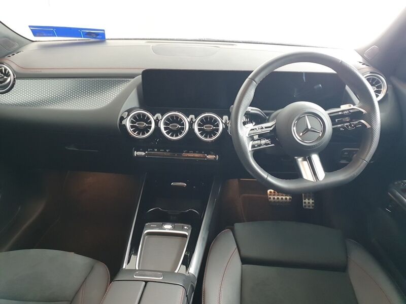 More views of Mercedes-Benz EQA
