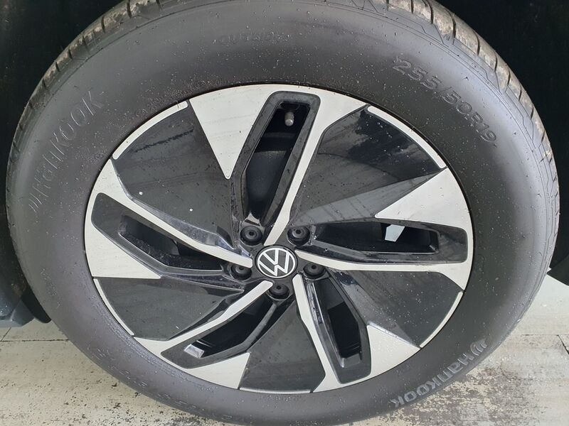 More views of Volkswagen ID.4