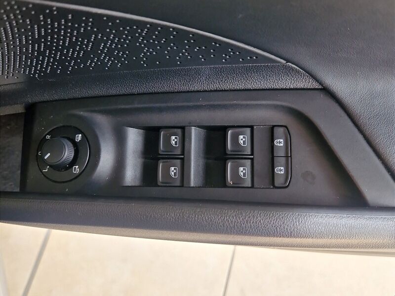 More views of Skoda Enyaq