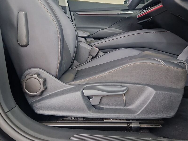 More views of Skoda Enyaq