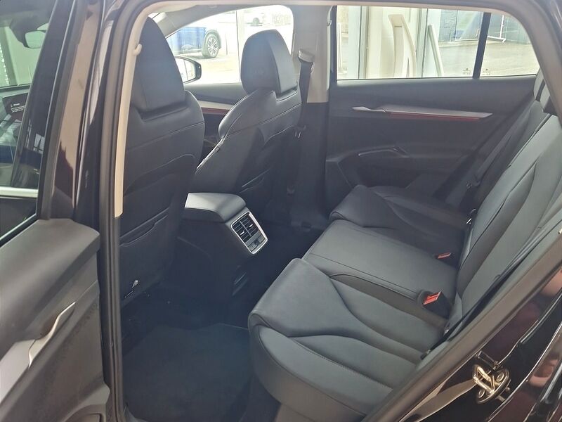 More views of Skoda Enyaq