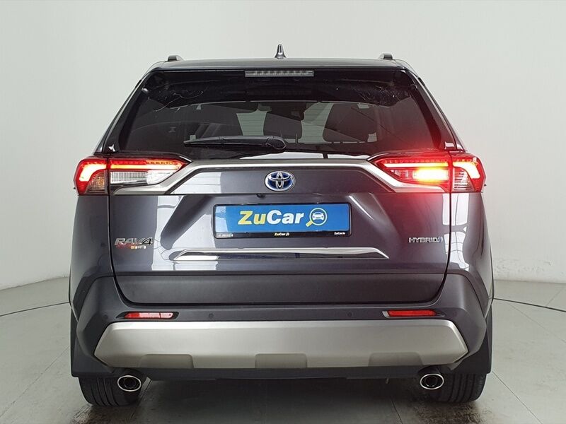 More views of Toyota RAV4