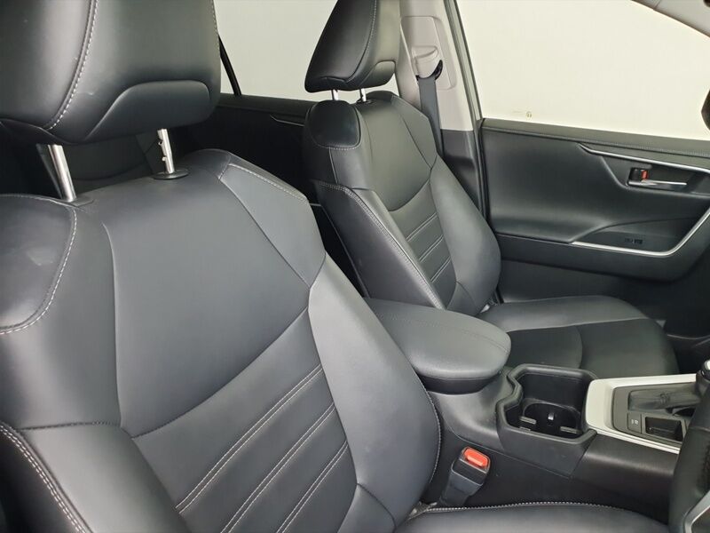 More views of Toyota RAV4