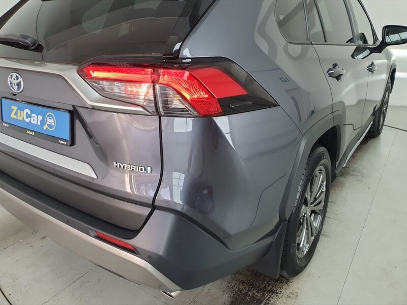 More views of Toyota RAV4