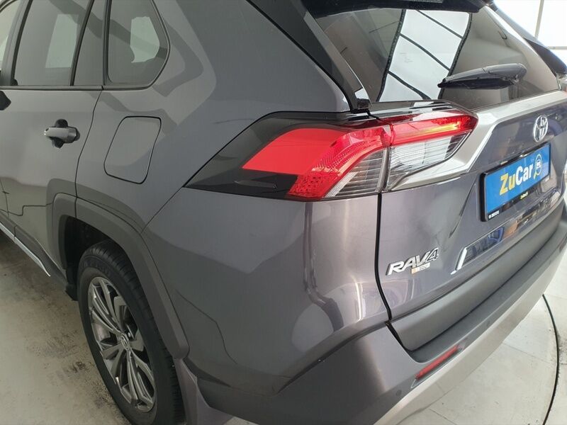 More views of Toyota RAV4