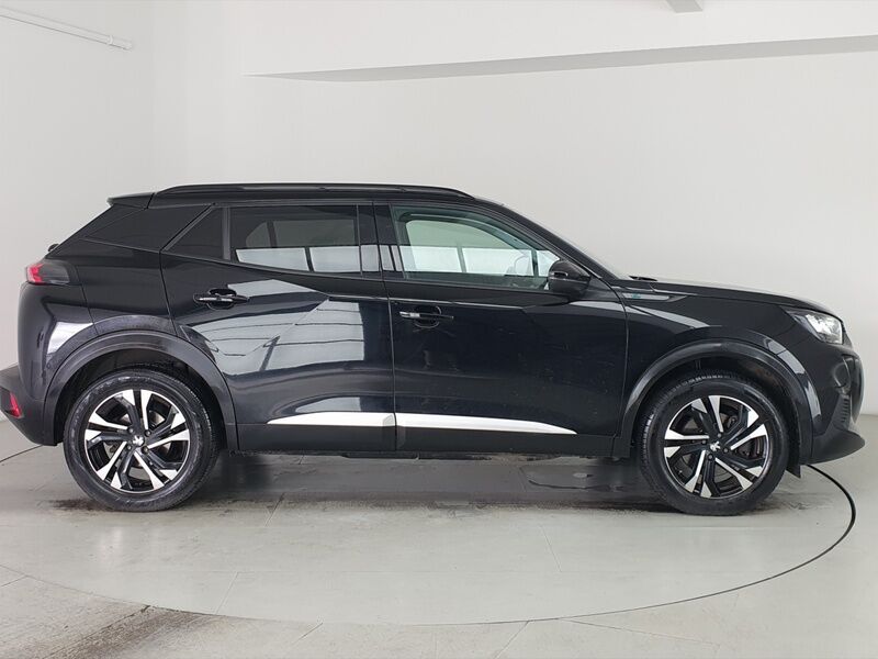 More views of Peugeot 2008