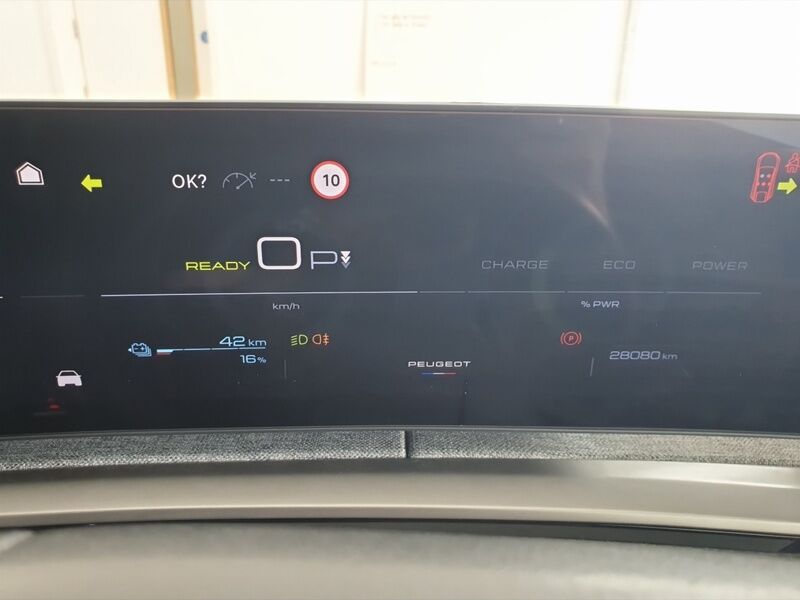 More views of Peugeot 3008