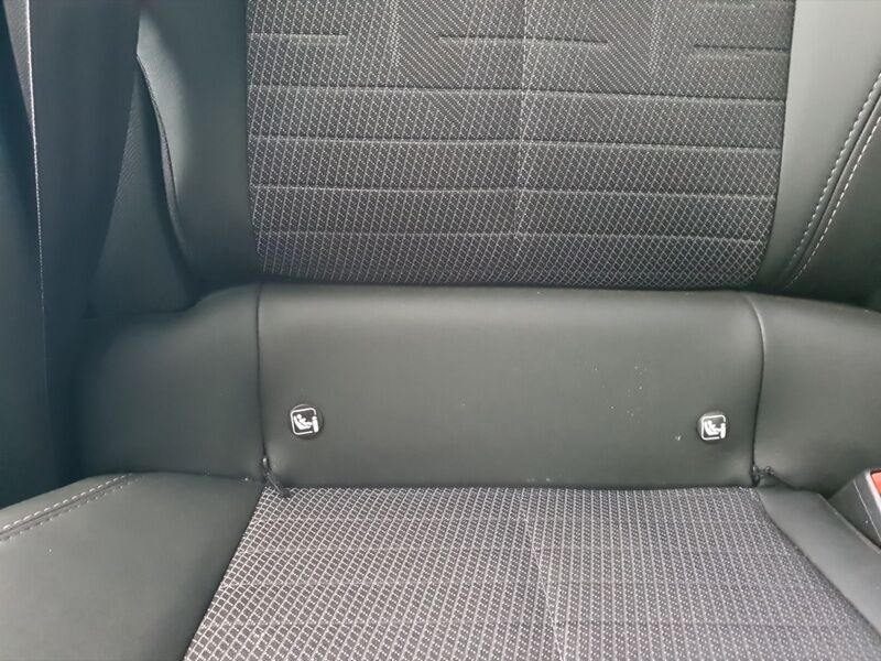 More views of Peugeot 3008