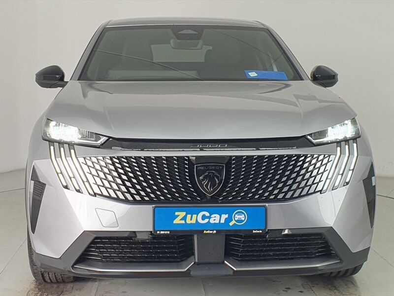 More views of Peugeot 3008