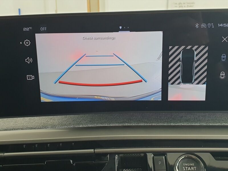 More views of Peugeot 3008