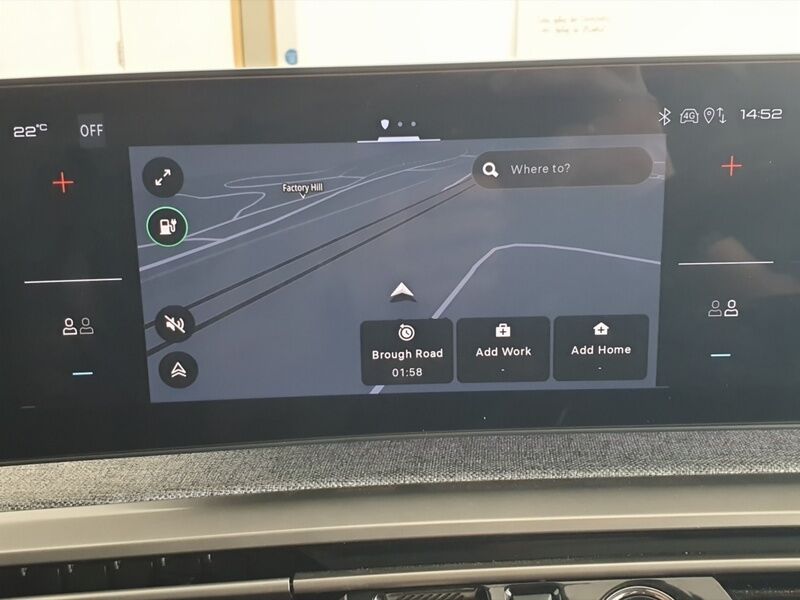 More views of Peugeot 3008