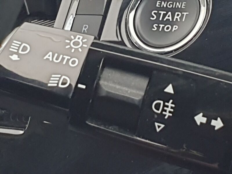 More views of Peugeot 3008