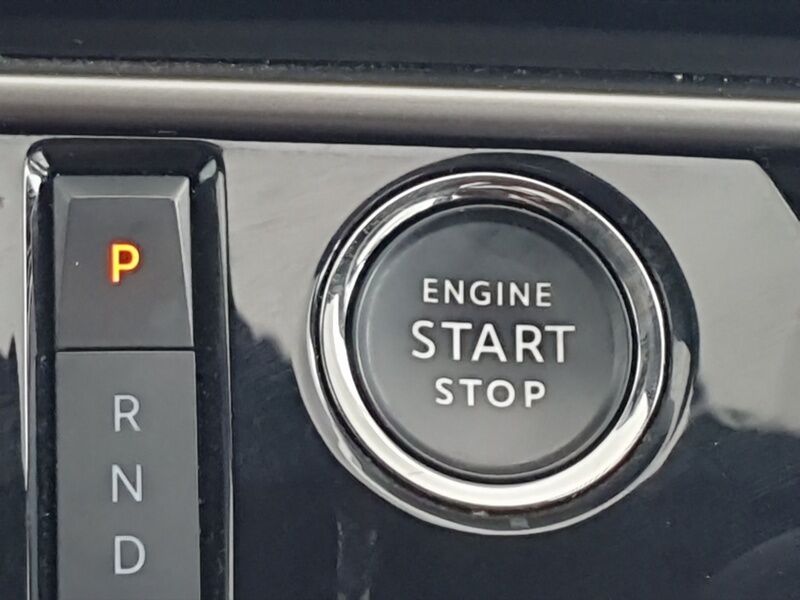 More views of Peugeot 3008